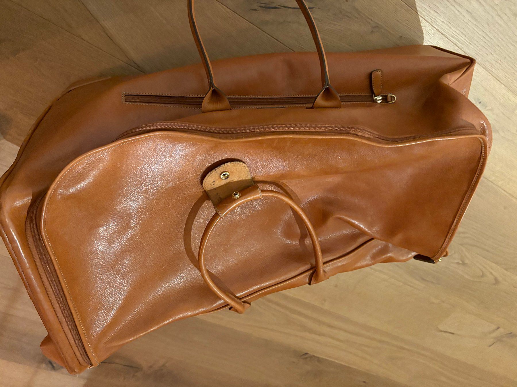 Brics Taschen: Exklusive Bric's Leder-Reisetasche – Gebraucht aus Oberrieden von E.r.jaeger 3