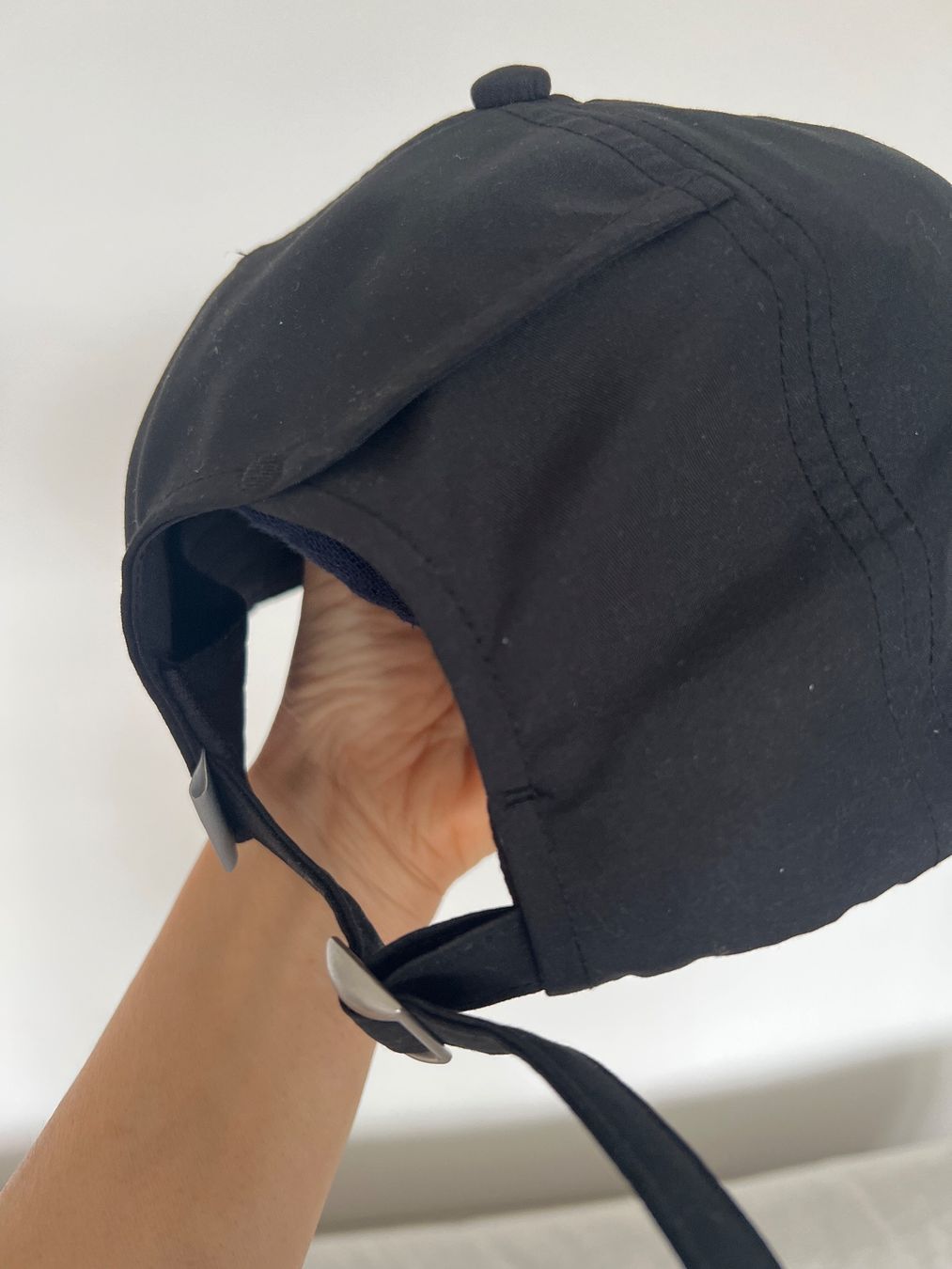 Asics Copricapi, berretti & cappellini: Asics Cap Schwarz – Nuovo (secondo la descrizione) da Zürich venduto da sanderk 1