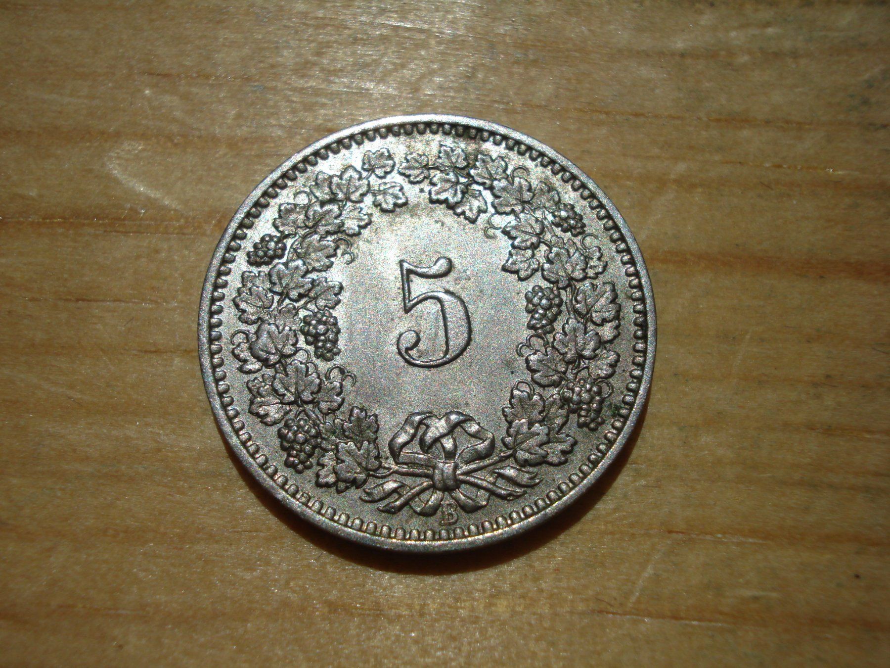 Tutti le monete: (H3) 5 Rappen 1885 UNZ- – Usato da Erlach venduto da Net-Coins 1
