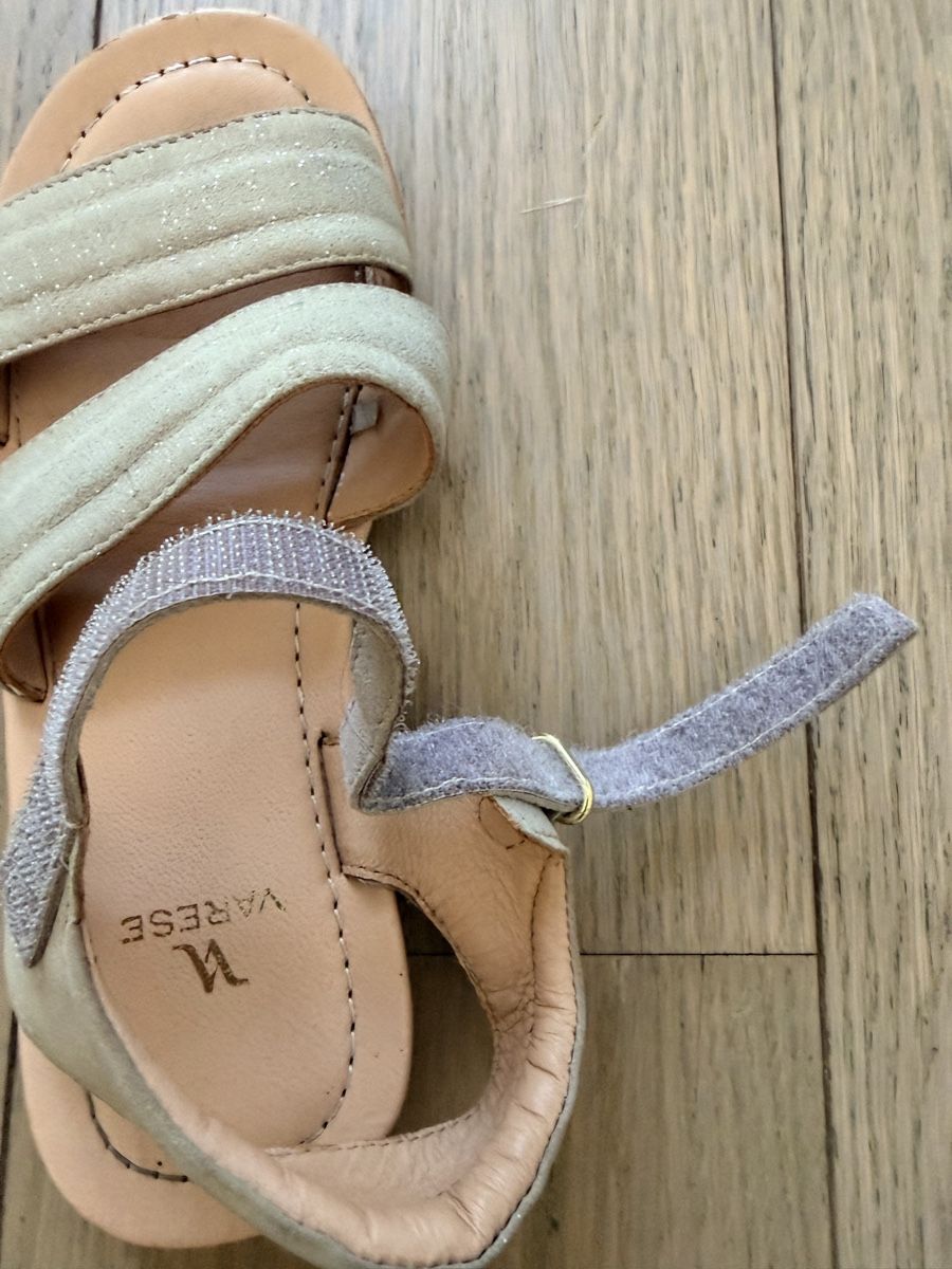 Scarpe per ragazze: Sandales Varese taille 32 en cuir – Usato da Lausanne venduto da mik_l5py 1