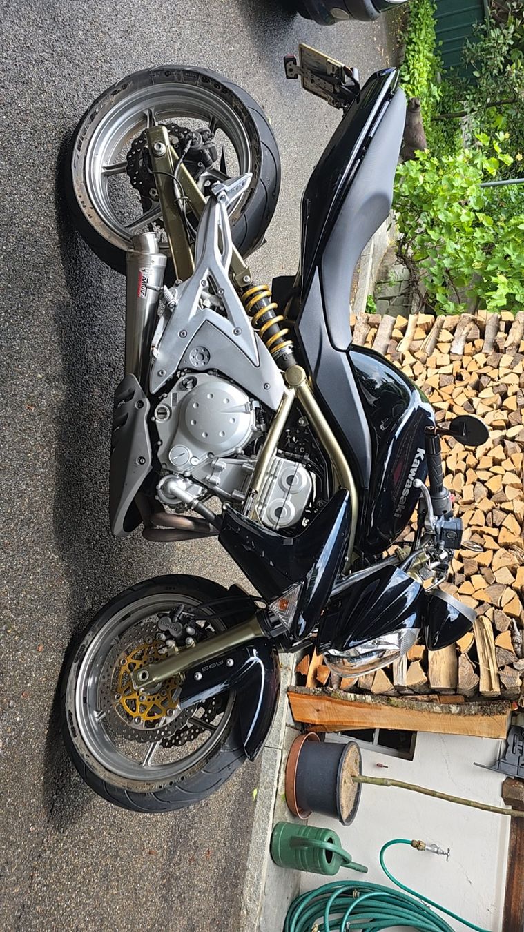 Kawasaki Strada: Kawasaki ER-6n ABS – Usato da Schönholzerswilen venduto da Wijocknas 5