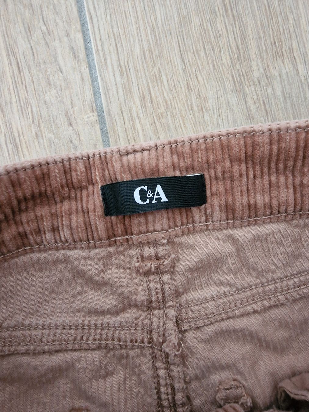 C&A Pantaloni: Cordhose hellbraun C&A / Gr.36 – Usato da Auw venduto da buluntshi 1