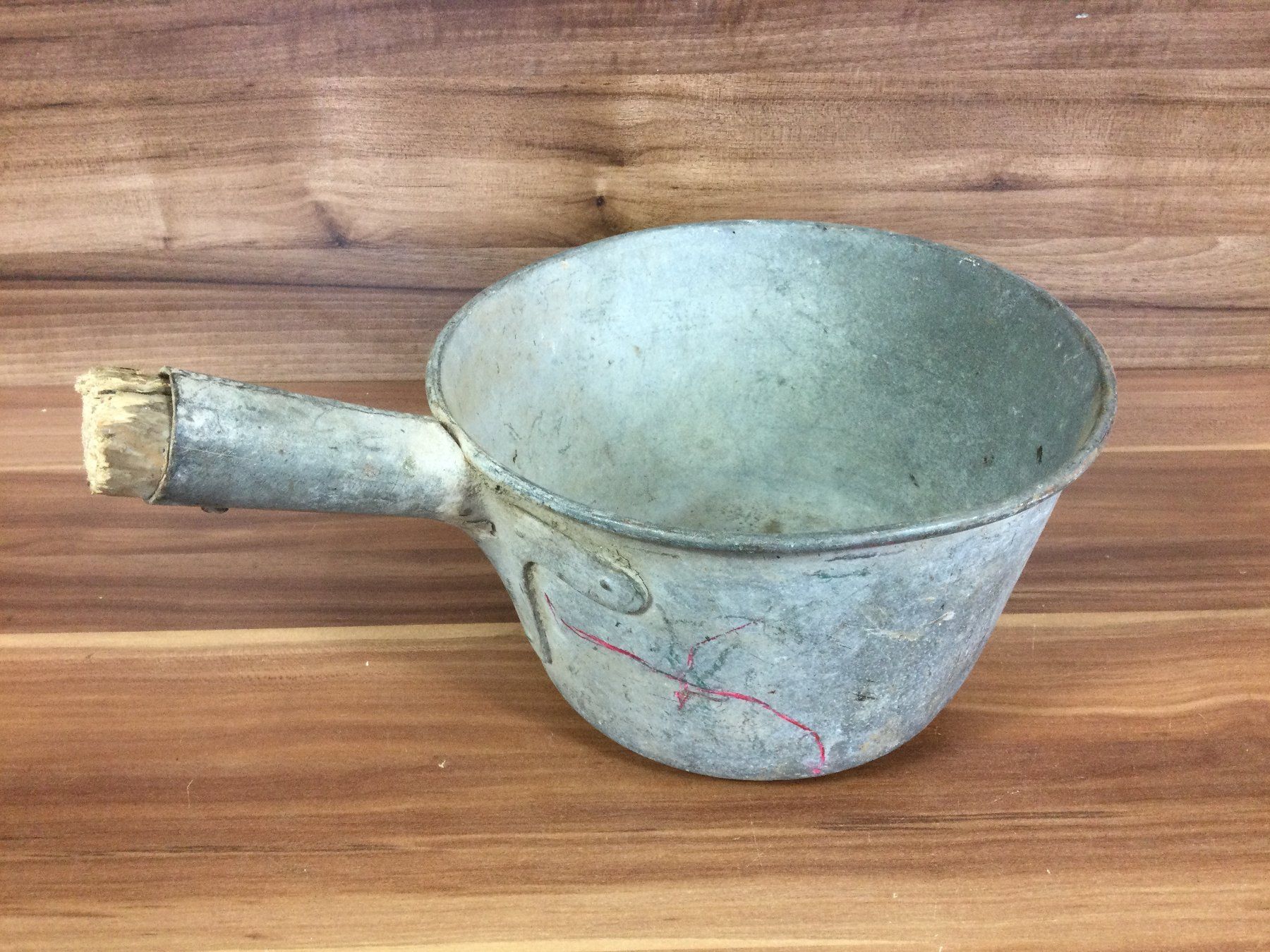 Attrezzi da lavoro: Alter Wasser oder Jauche Schöpfer ohne Holzgriff – Usato da Wangen SZ venduto da kuriosum12