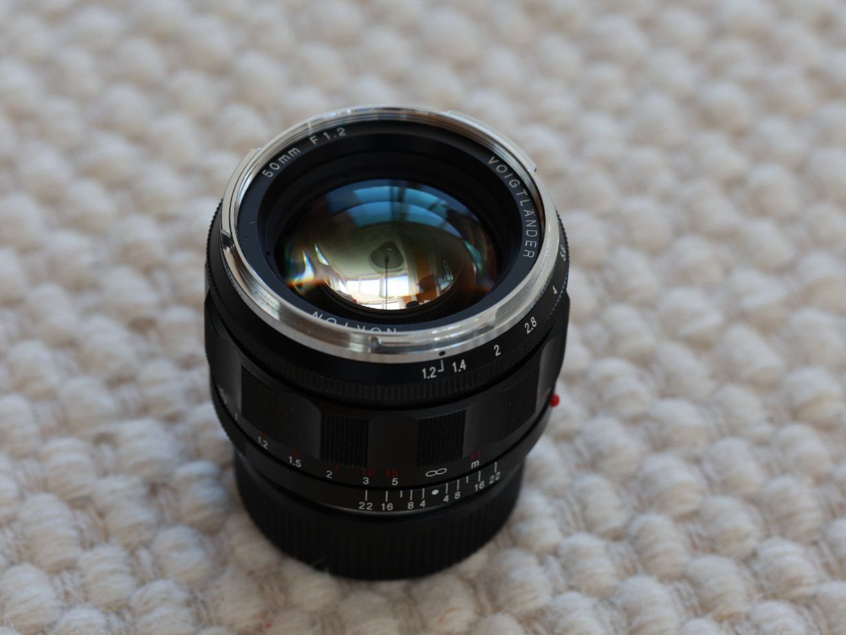 Voigtländer Objektive: VOIGTLÄNDER  Nokton 50 mm F/1.2 VM für Leica M – Gebraucht aus Meikirch von RomanoTschirren