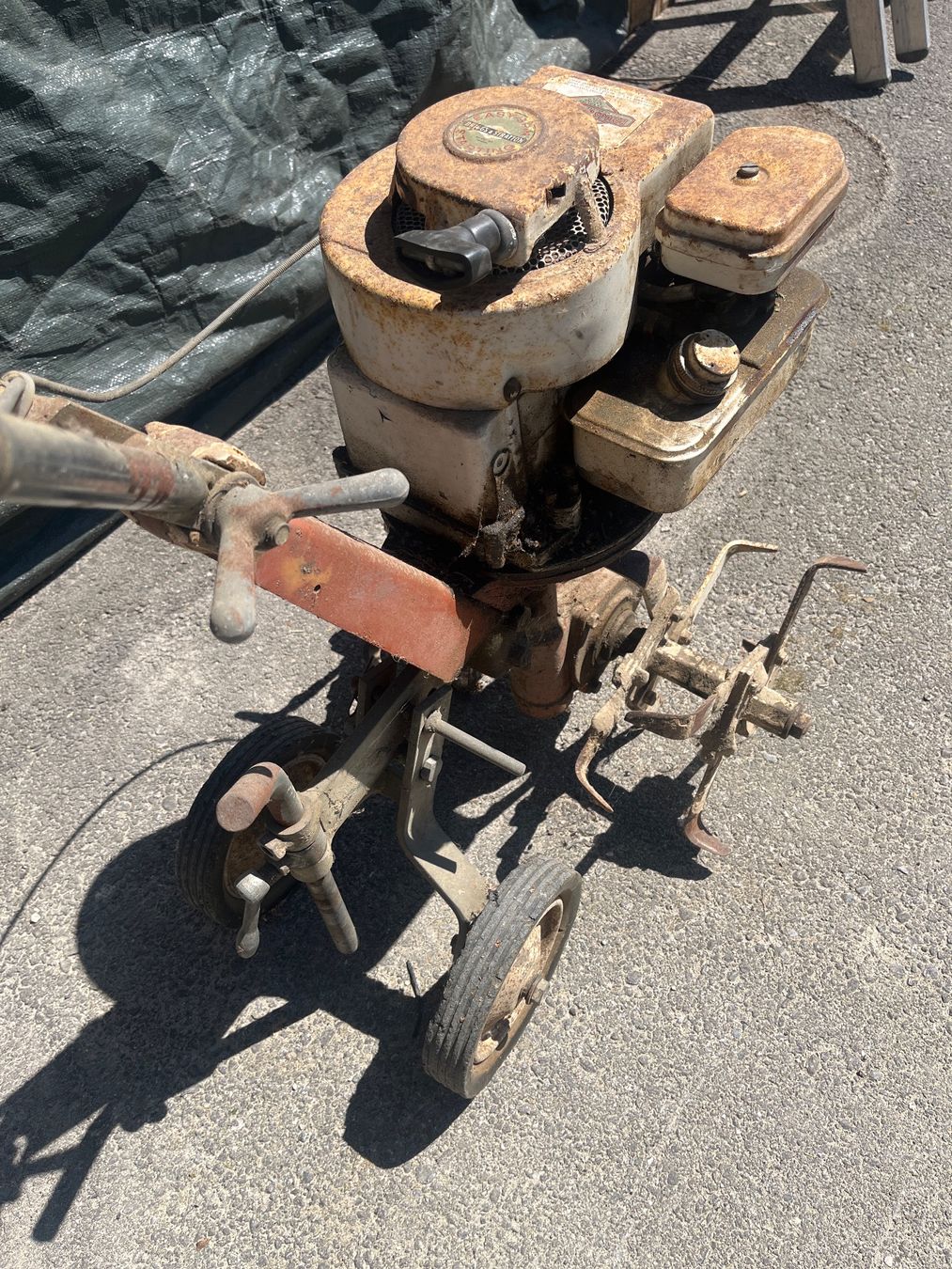 Tutte le macchine: Motoculteur Briggs&Stratton Courmont – Difettoso da Chénens venduto da Touta1franc 2