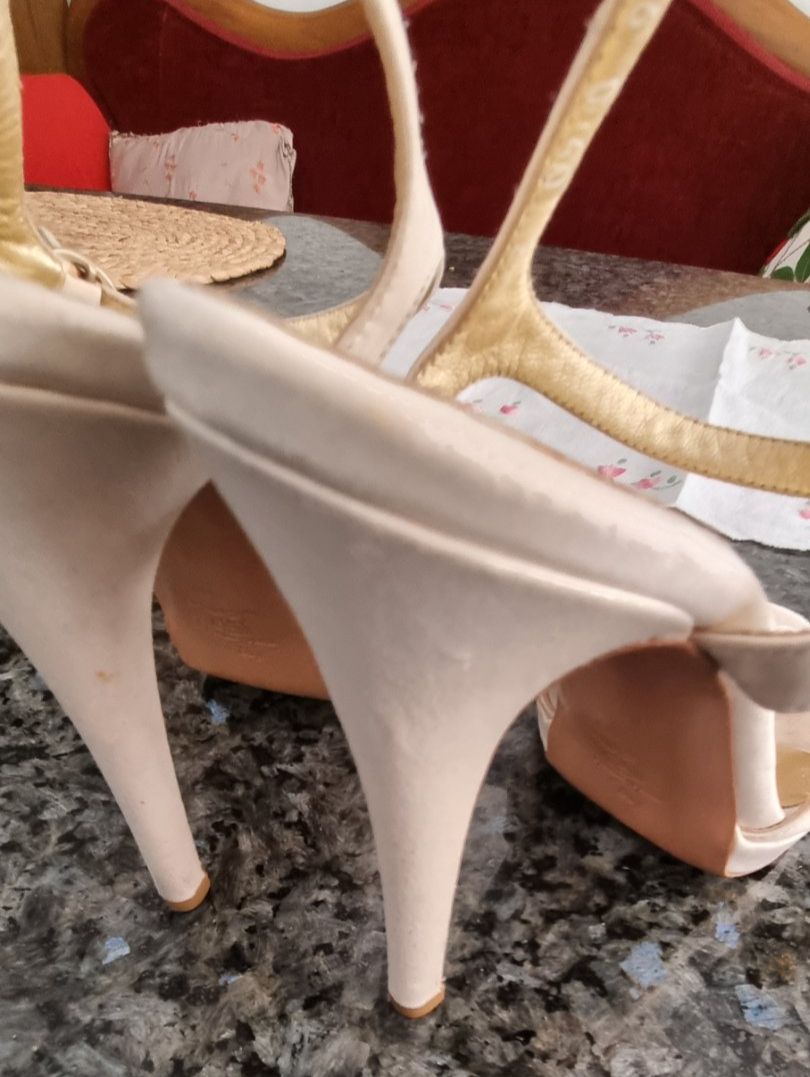 Scarpe da donna: Schuhe,  Sandalette Gr. 40,  Leder – Nuovo (secondo la descrizione) da Geroldswil venduto da Agapanthus22 2