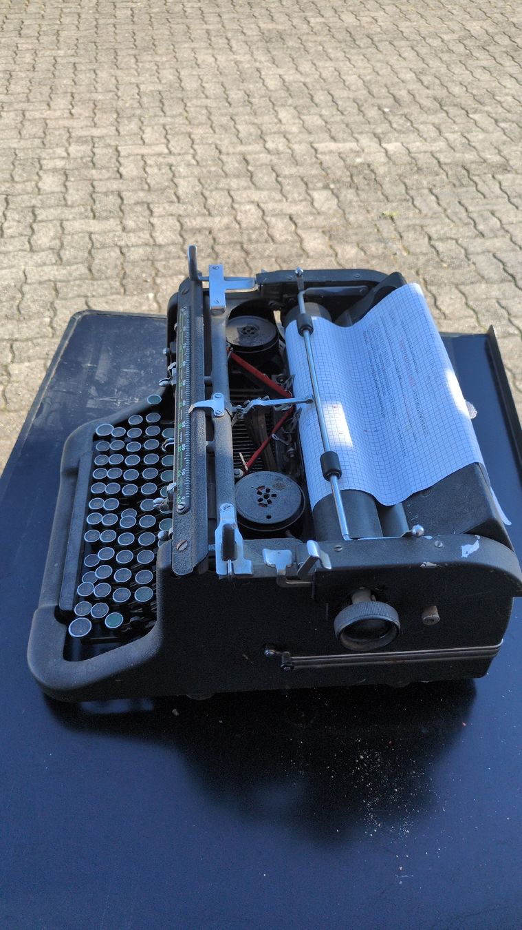 Underwood Macchine da scrivere: Schreibmaschine Underwood – Usato da Schaffhausen venduto da max_c62l 2
