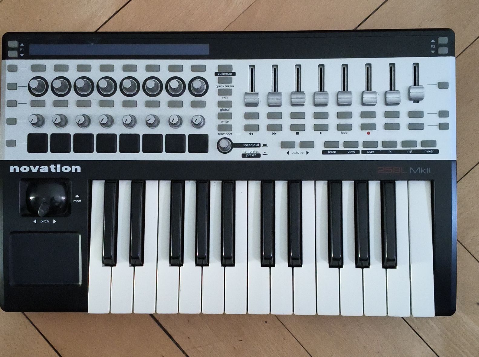 Novation Instruments de musique: Novstion 25SL MkII – D'occasion à Bern par loi_5jtn