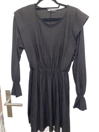 Zara Kleid
