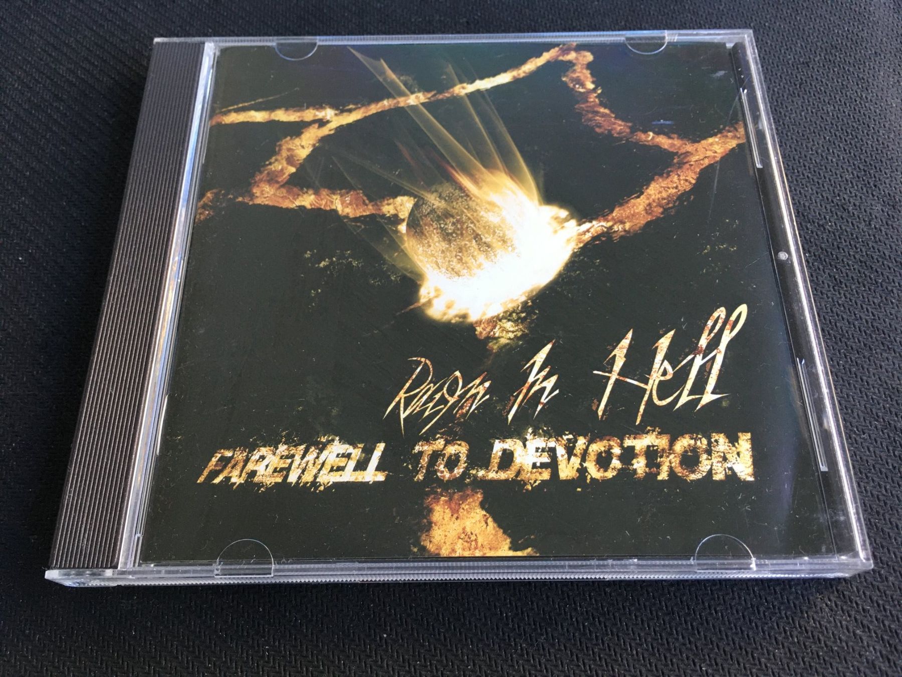 CDs: Farewell To Devotion - Raign in Hell -CD- – D'occasion à St.Gallen par MedienJoe