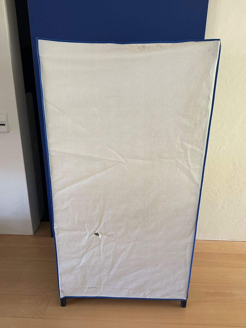Armadi: Mottenschrank 145 x 76 x 50 – Usato da Stallikon venduto da Rsiri 4