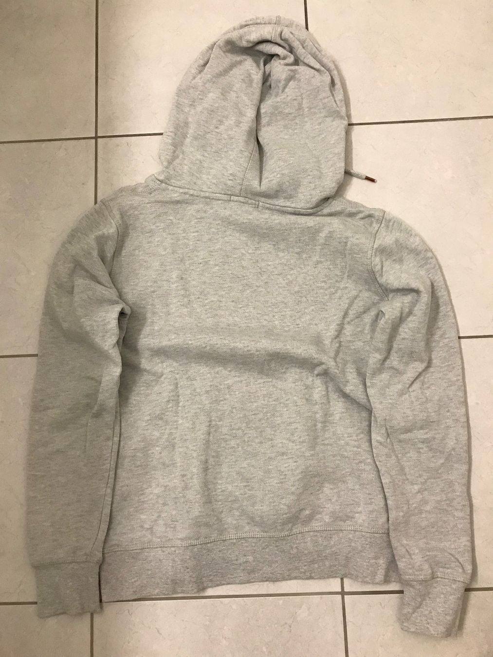 Maglioni & Felpe: grauer warmer Kapuzenpulli – Usato da Bassersdorf venduto da secondhand_clothing 2