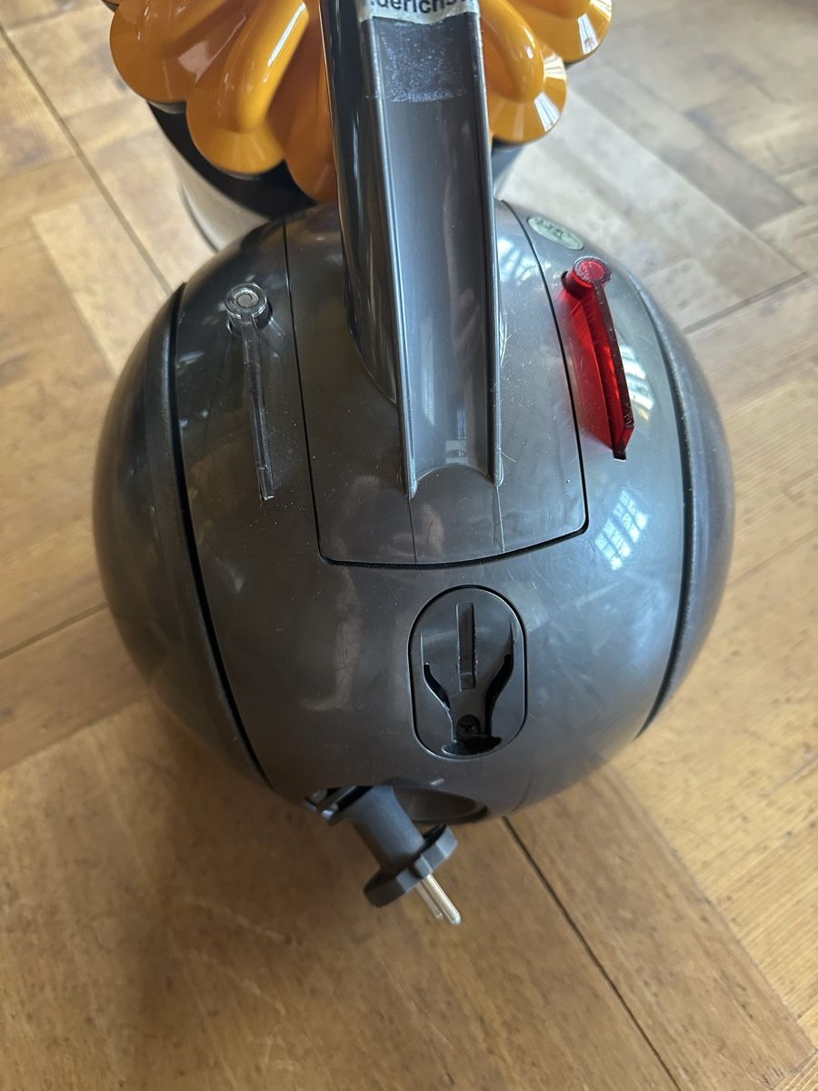 Dyson Aspirapolveri & Accessori: Dyson Ball DC 33c Plus Staubsauger – Usato da Hombrechtikon venduto da movoko01 3