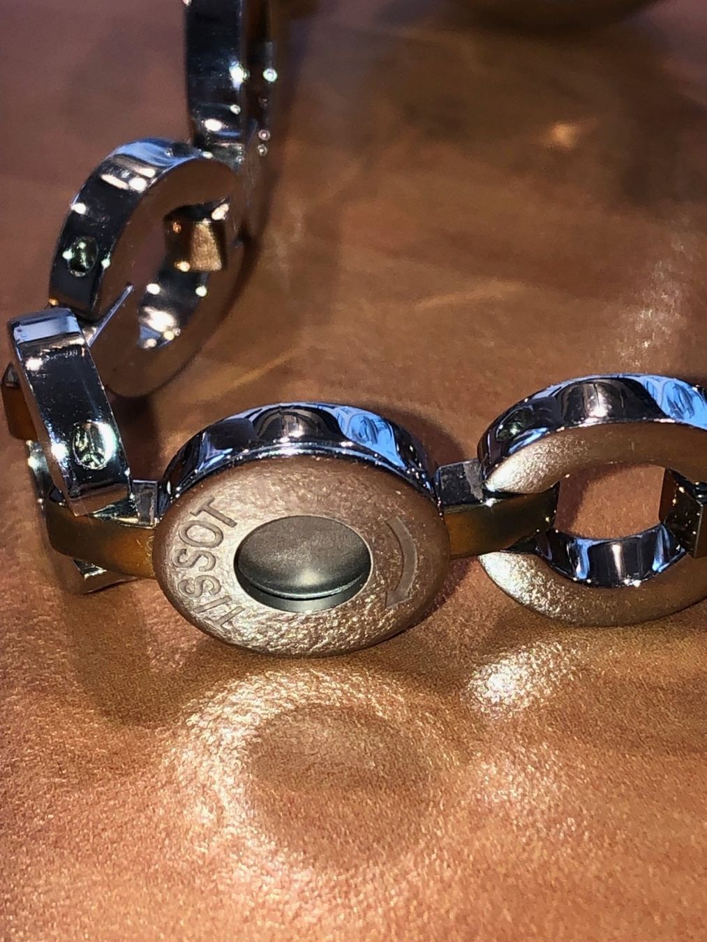 Tissot Uhren: Tissot Damenuhr Pinky bicolor Perlmutter – Gebraucht aus zürich von Michelbourquin 5