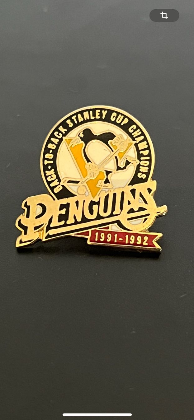 Plaketten & Abzeichen: *Penguins Pin* – Neu (gemäss Beschreibung) aus Seuzach von Black_sheep