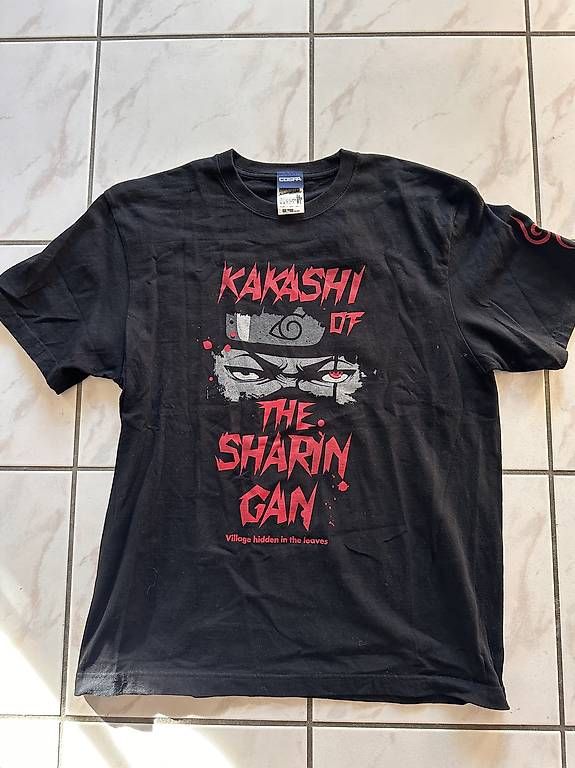 T-shirt: Naruto Kakashi T-Shirt Grösse L – Usato da Widnau venduto da dom_d8nm