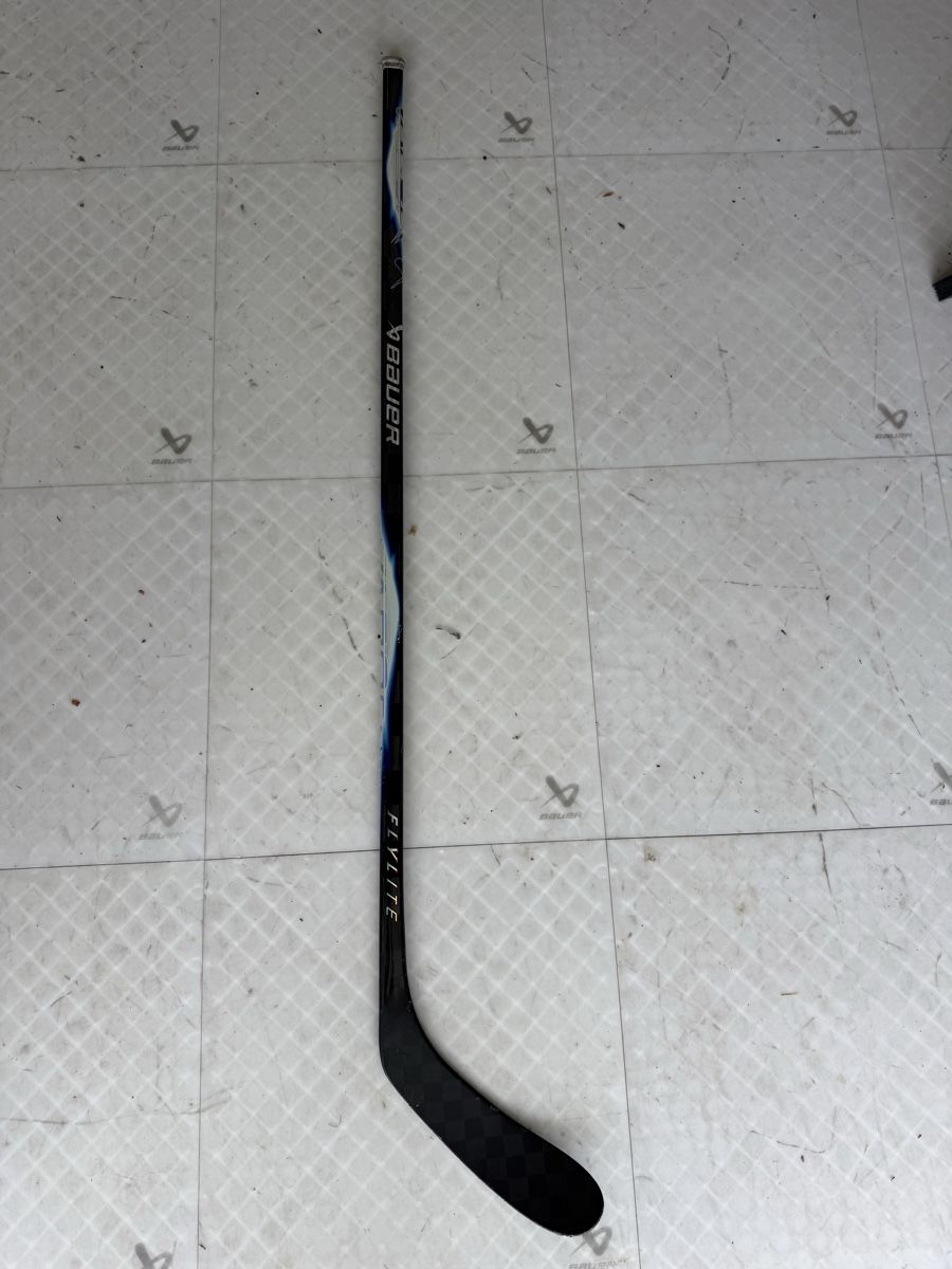 Bauer Bastoni & Pale: Bauer Flylite Junior Eishockeystock Flex 40 P28 – Usato da Schafisheim venduto da creation_6000 3