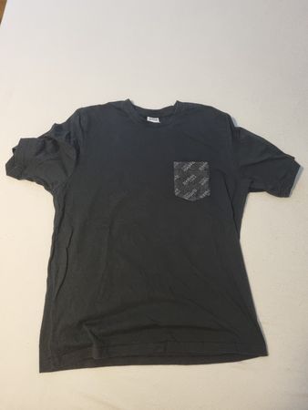 Reebok T-Shirt Schwarz Grösse L gebrauchter Zustand