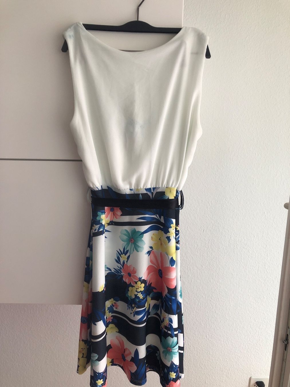 Kleider: Kleid für Damen – Gebraucht aus Basel von vlo_5wjf 1