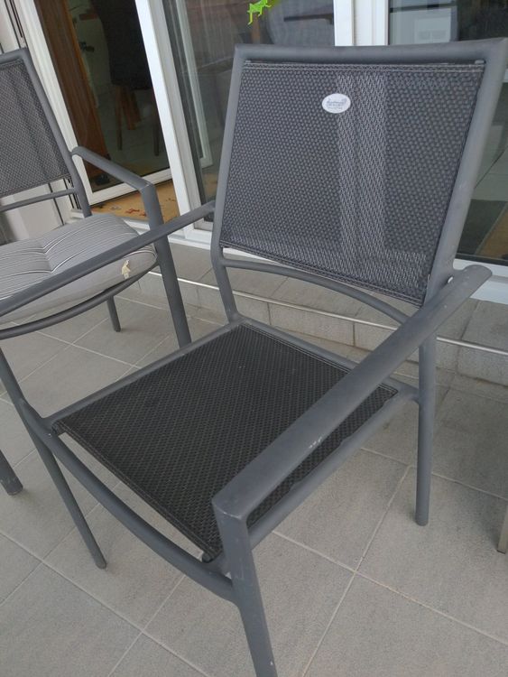 4 Gartenstühle Balkonstühle Hartmann + neuere Sitzkissen Kaufen auf