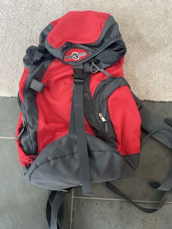 Rucksack Discovery Trek Walker II rot/grau