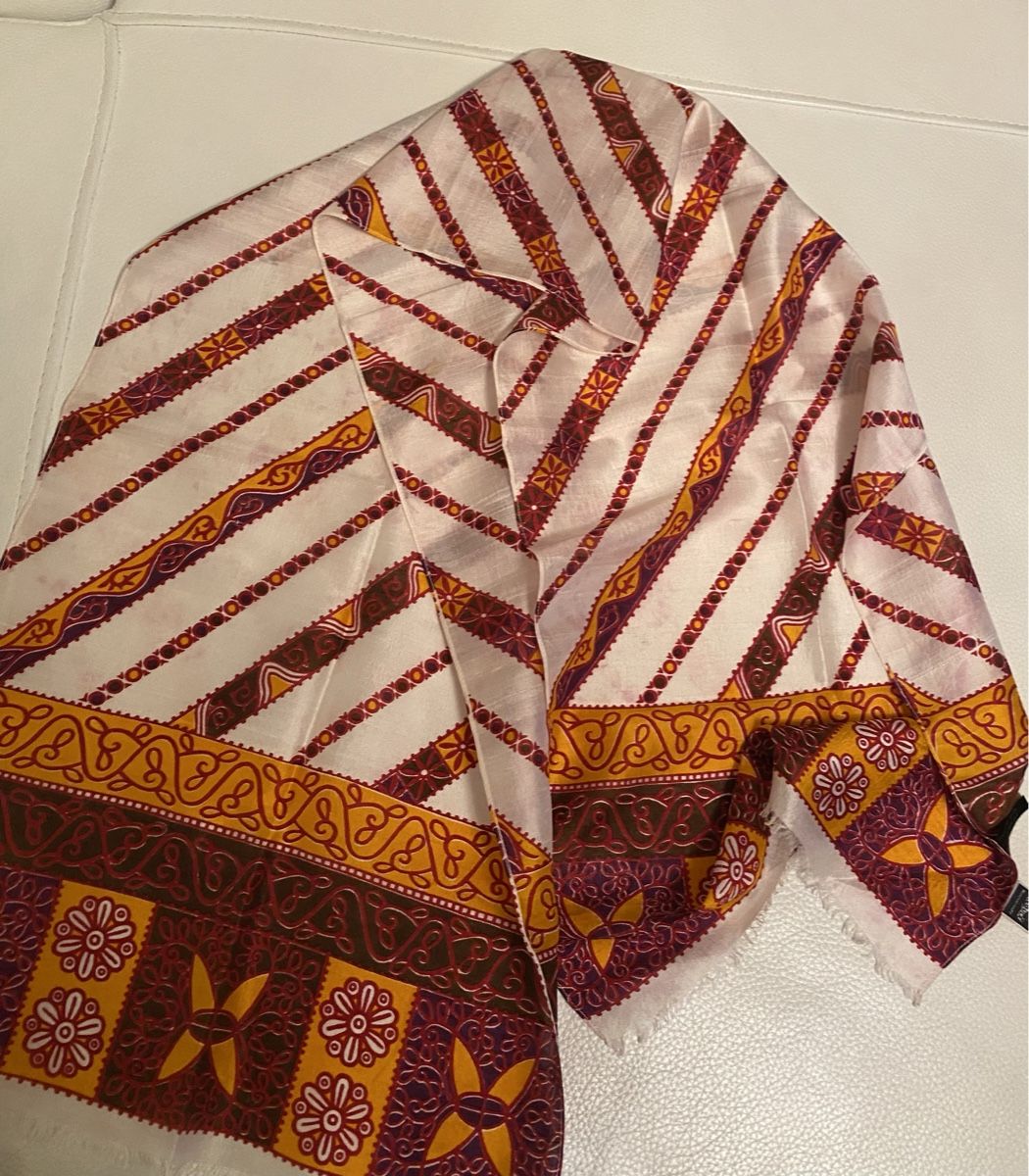 Foulard & Sciarpe: Seiden Schal 🌸 – Usato da Opfikon venduto da Luis144
