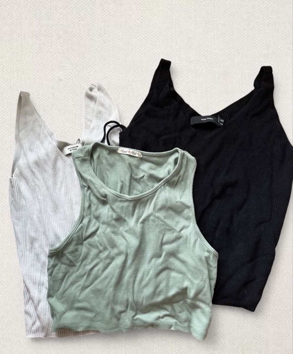 Top: 3 Damen Tops Grösse S/M schwarz hellgrau mint – Nuovo (secondo la descrizione) da Wohlen AG venduto da jes_9c79