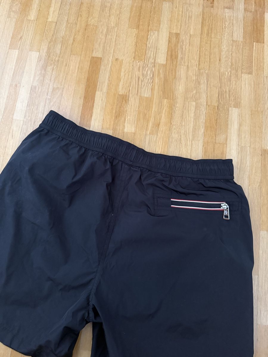 Moncler Badehosen: Moncler Badeshorts M – Gebraucht aus Allschwil von M6e63 3
