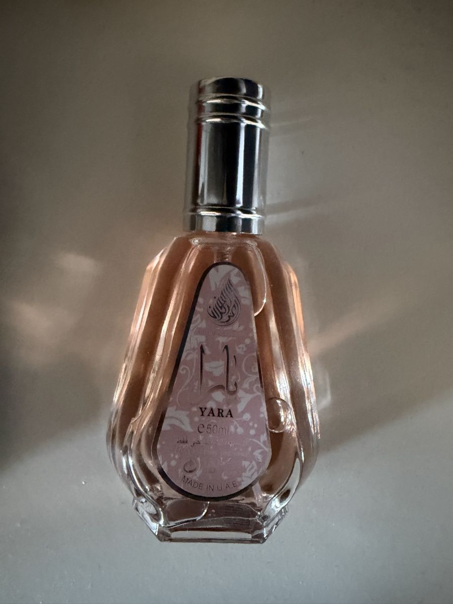 Lattafa Profumi & Eau de Toilette: Lattafa Yara Eau de Parfum 50ml  – Usato da Schlieren venduto da kiwi07