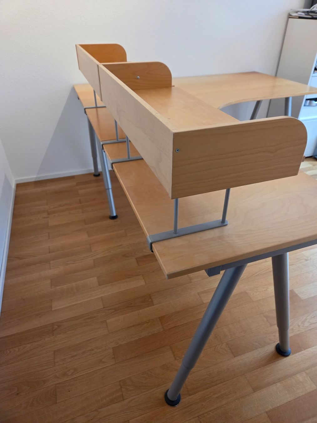 Ikea Scrivanie: Eckbürotisch IKEA, Birke – Usato da Baden venduto da sun_9 5