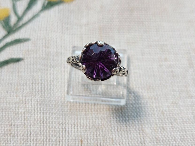 Anelli: NEW - S925 Amethyst Ring (Adjustable) – Nuovo (secondo la descrizione) da Zürich venduto da cin_wcf6