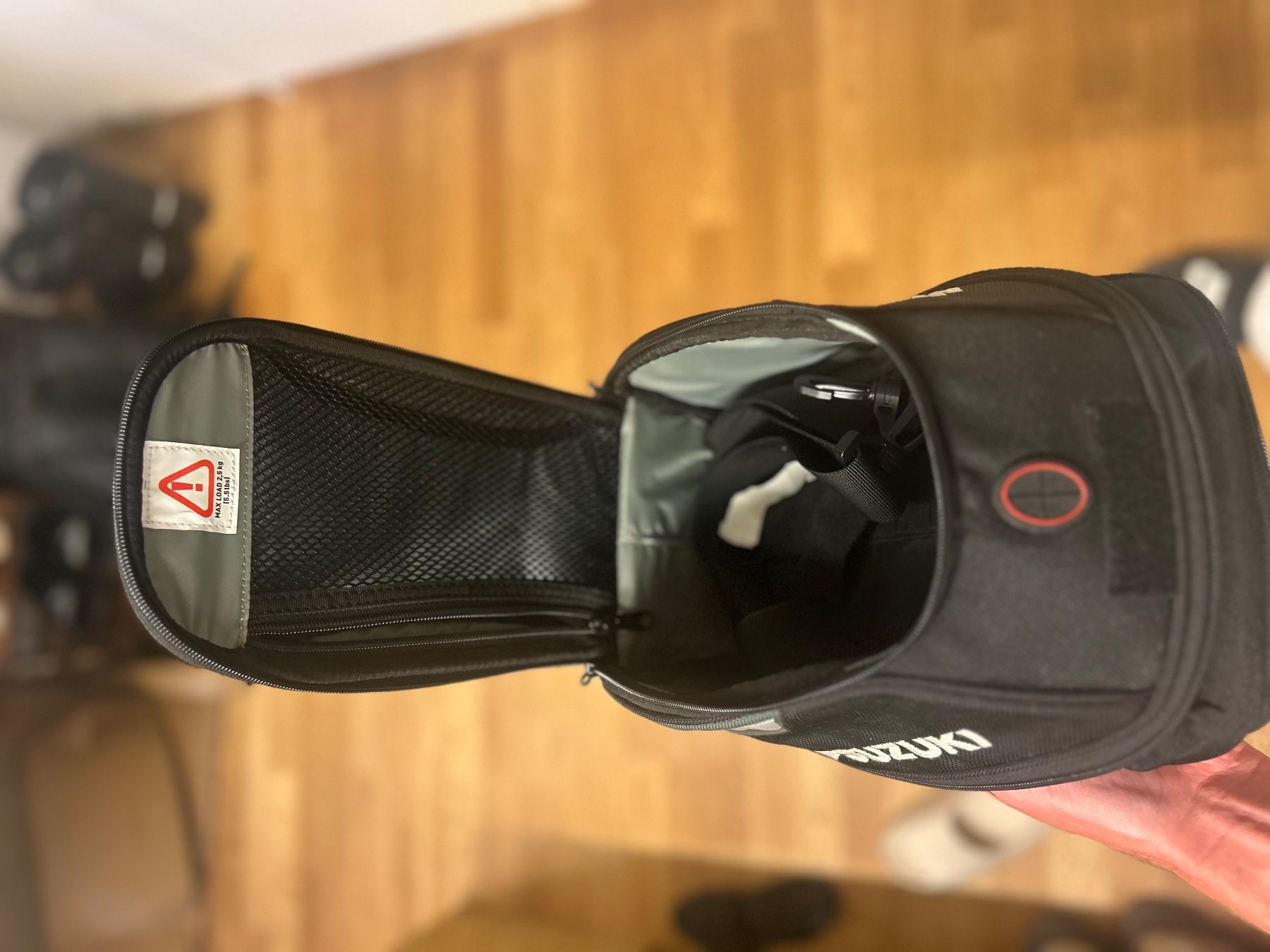 Taschen: Suzuki Tanktasche – Gebraucht aus Bennau von dan_8q2j 2