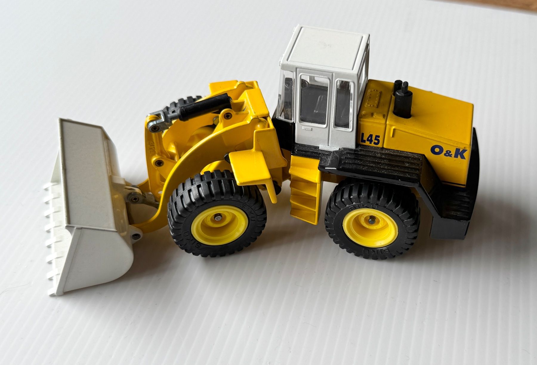 Kit di modellismo & Modellini statici: Traktor, Bagger 3 Stück – Usato da Zürich venduto da Octopus-275