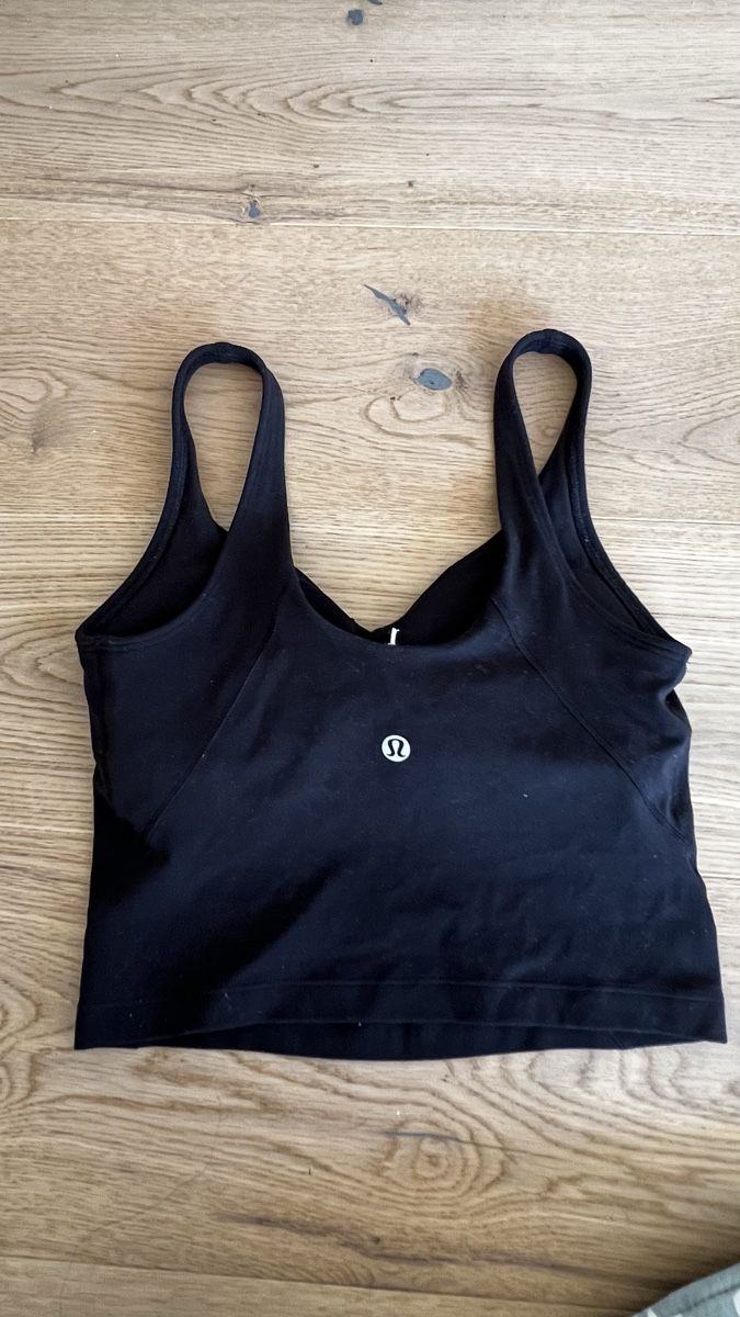 Lululemon Top: lululemon Align Tank Top Light Support – Usato da Eglisau venduto da Kan_999