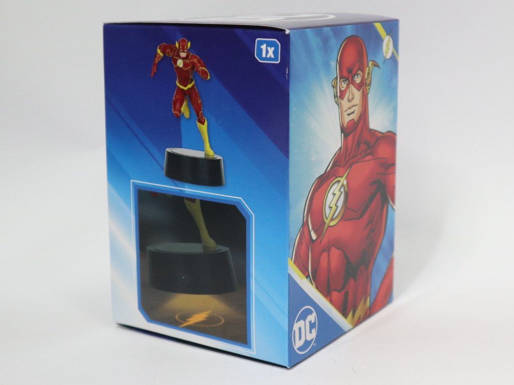 Marvel Figurines: DC The Flash Figur mit leucht Emblem neu – Neuf avec emballage d'origine à Eschenbach SG par Astalavista 6