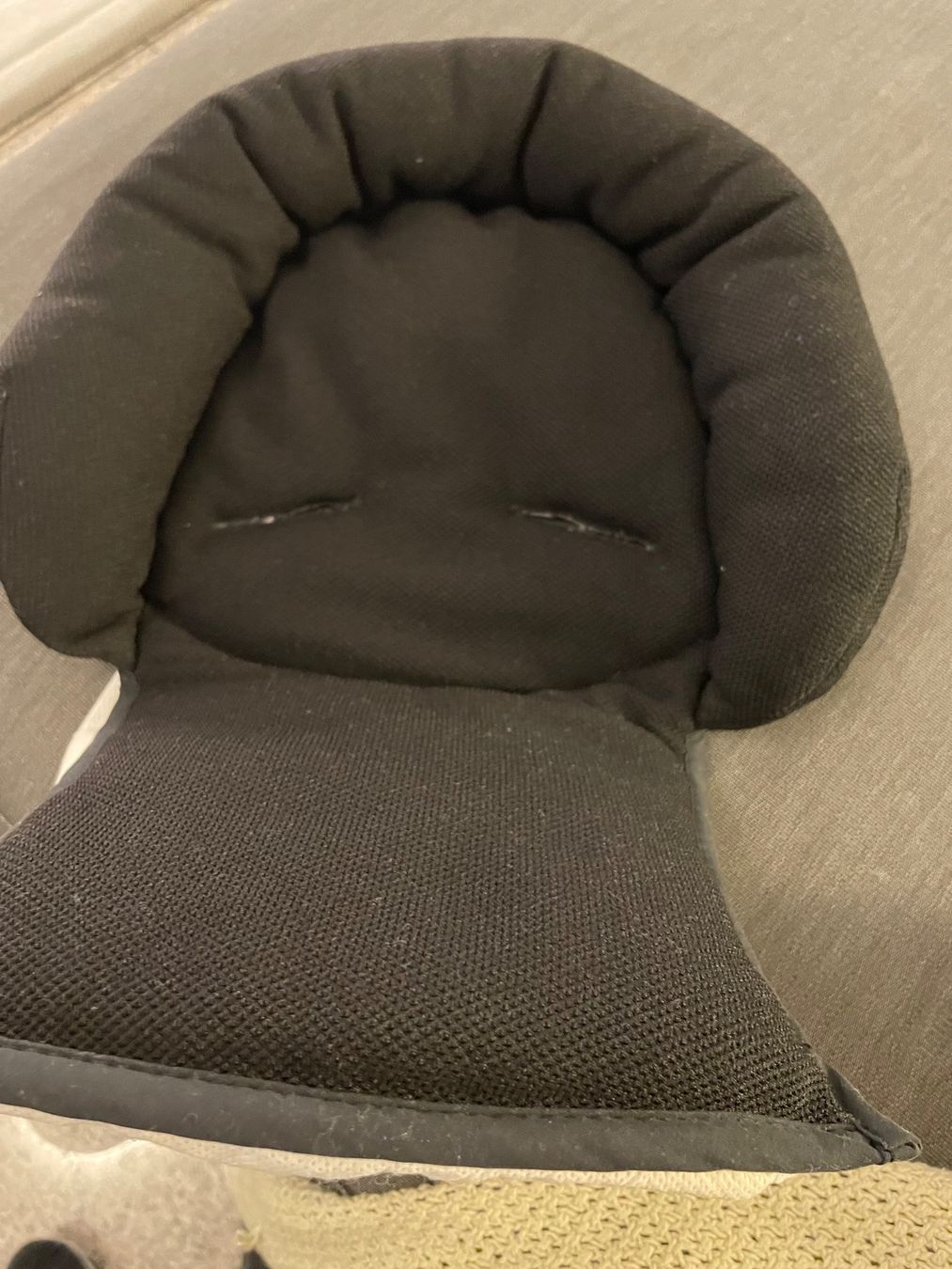 Maxi-Cosi Seggiolini per auto: Maxi-Cosi Babyschale mit Isofix-Plattform – Usato da Birmensdorf ZH venduto da Thomas_82 4