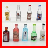 Set Alkoholflaschen Mailbu Bombay Gin Bacardi Deko Klopfer