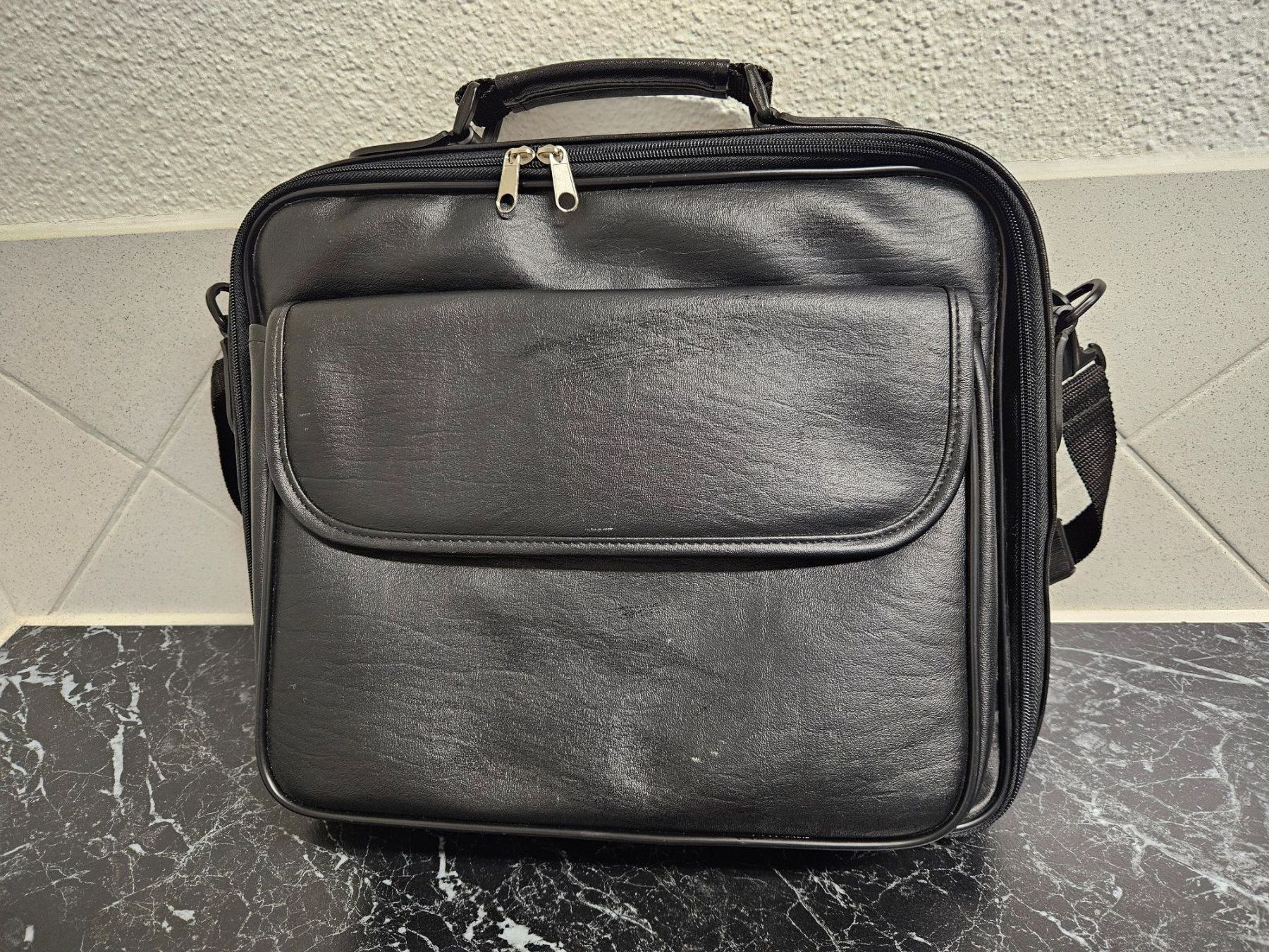 Valigie & Borse: Schwarze Businesstasche / Laptoptasche – Usato da Hergiswil NW venduto da Anita-Maria