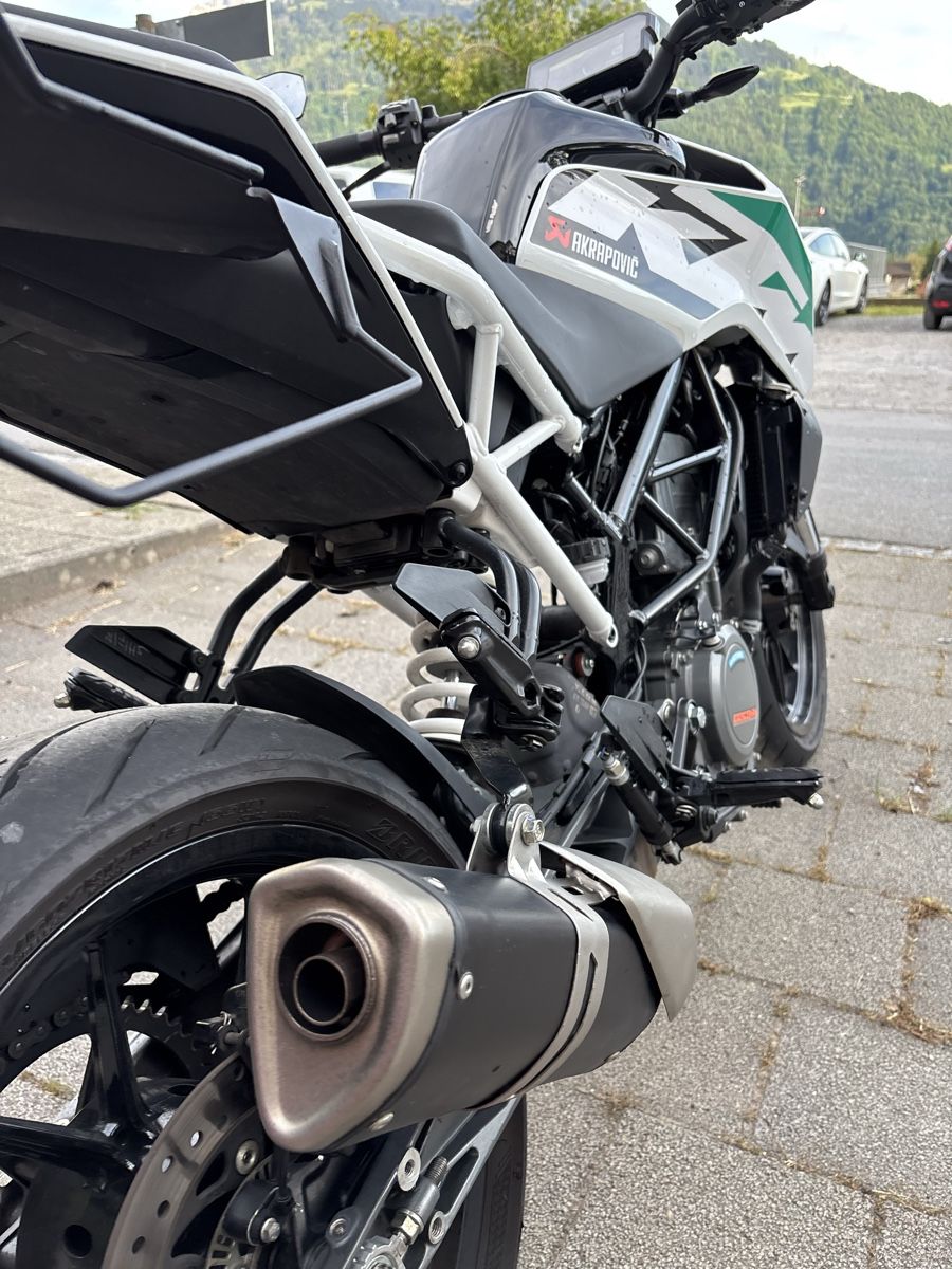 KTM Strada: KTM Duke 390 – Usato da Weesen venduto da XXDampfmaschine 3