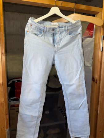 🔥Jeans hellblau Grösse 40 Stradivarius