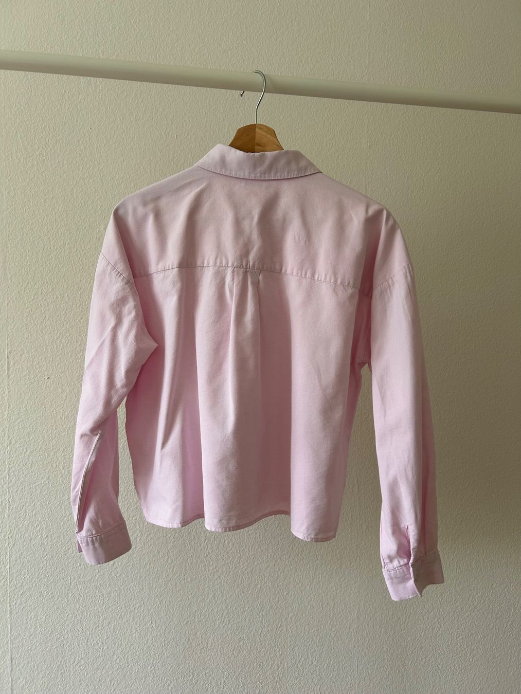Camicette: Reserved cropped shirt – Usato da Zürich venduto da _nathalie_ 1