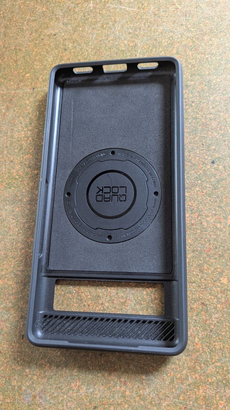 Quad Lock Cover & Protezioni schermo: Quad Lock MAG Case, für Handy Pixel 7a – Usato da Lotzwil venduto da Kape 1