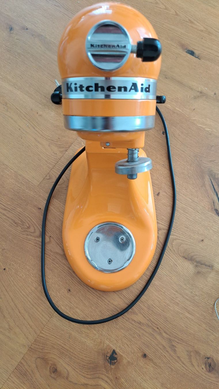 Kitchenaid Küchengeräte: KitchenAid Modell Artisan 5KSM150 – Gebraucht aus Erlinsbach von carolinalexia 1