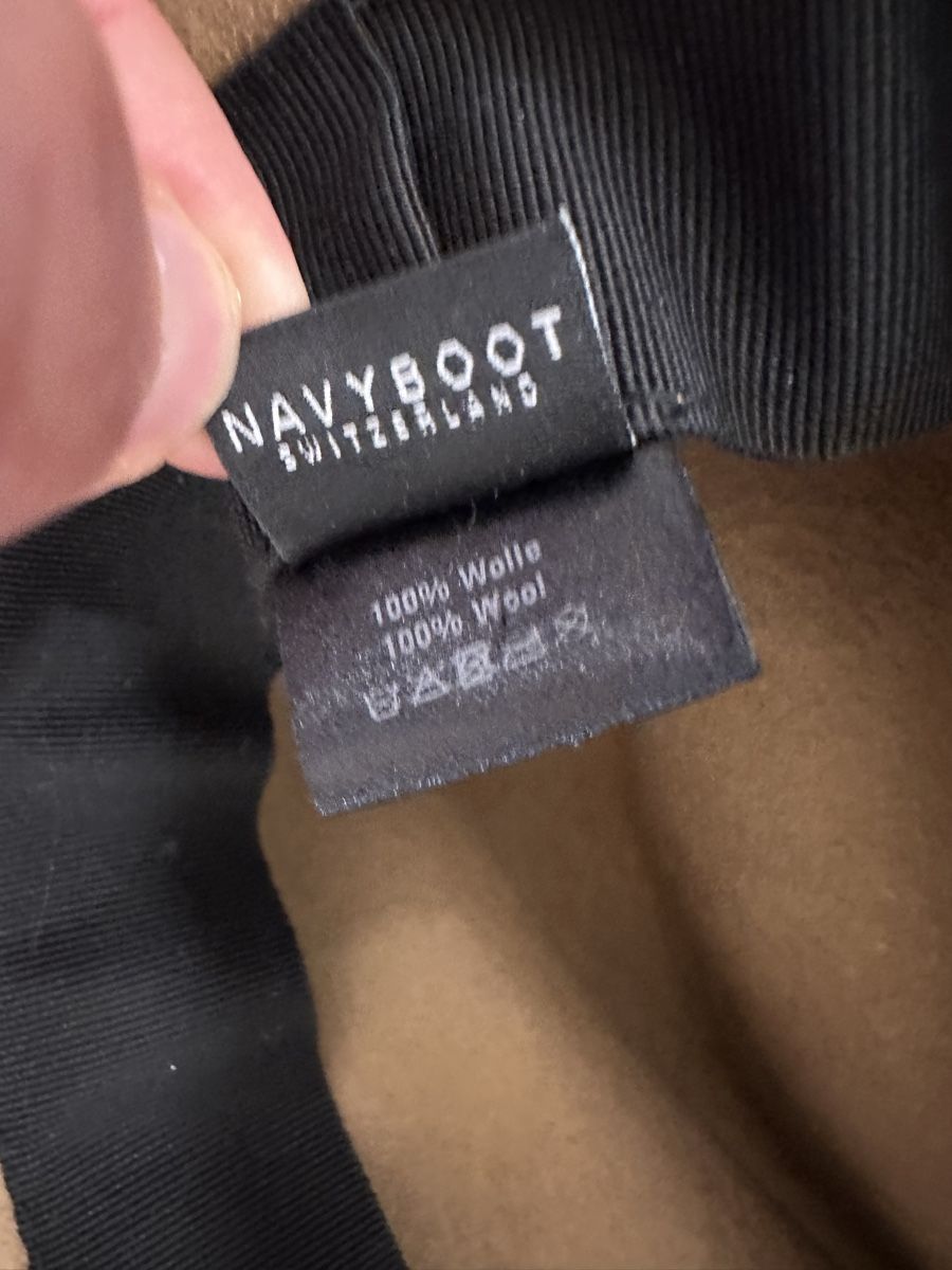 Navyboot Copricapi, berretti & cappellini: Navyboot Wolle Hut Switzerland – Usato da Ebikon venduto da Gaenggeliwaar 7