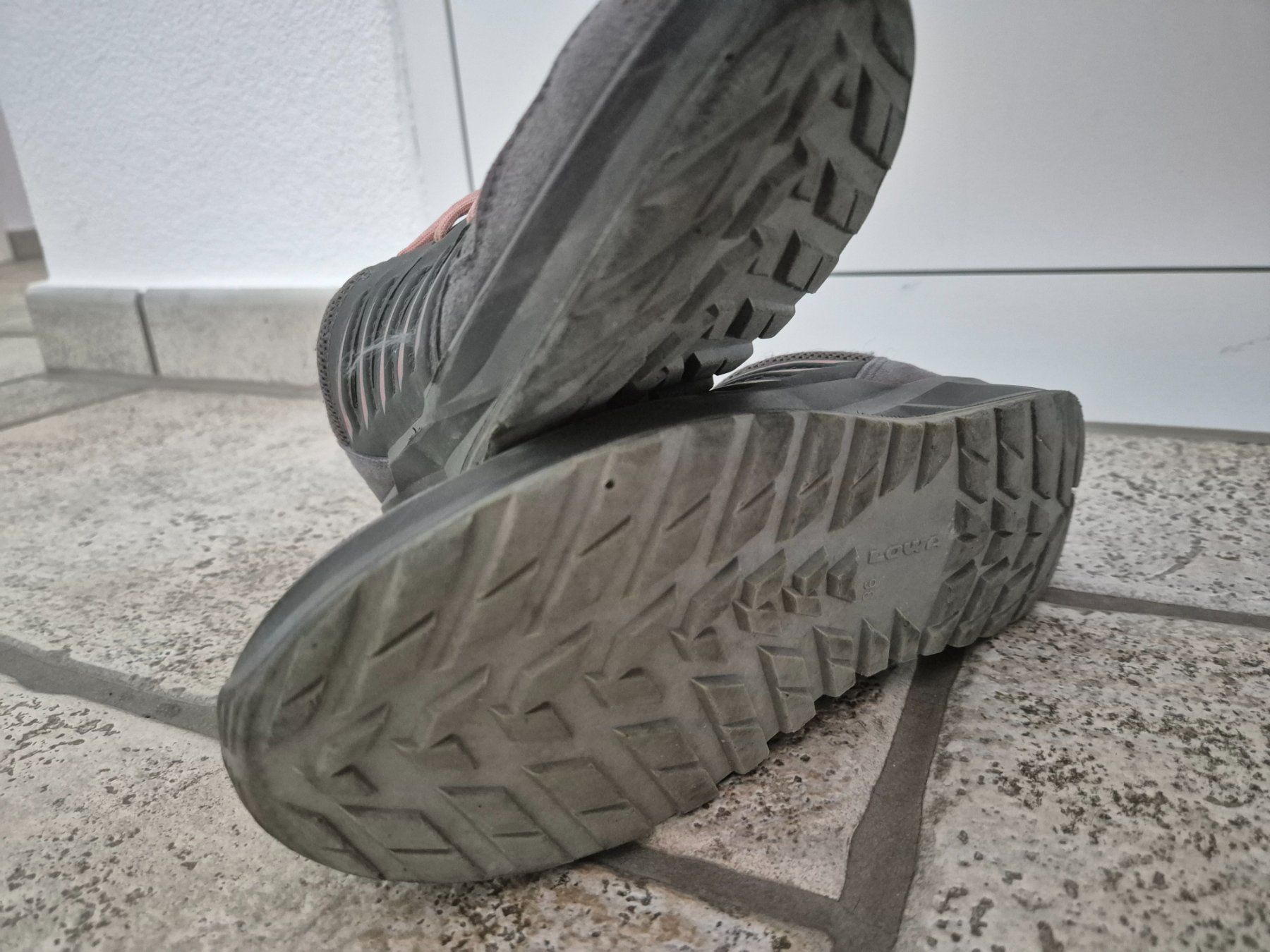 Lowa Herrenschuhe: Lowa Vento Junior, Grösse 36 – Gebraucht aus Wettswil von sacalu007 3