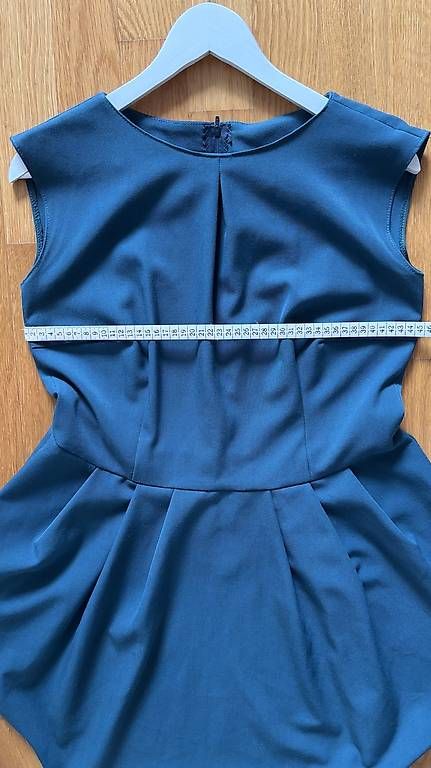 Kleider: Petrol Baloon Kleid Neu – Gebraucht aus Baden von Chrisenft 3
