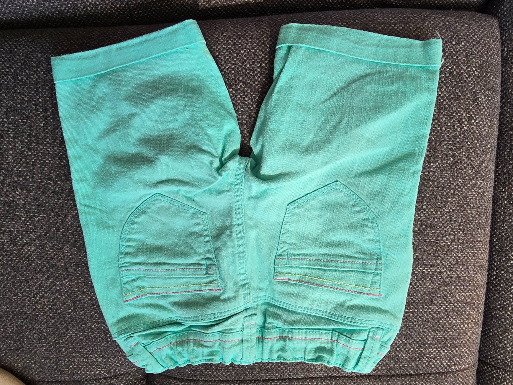 Pantaloni: Kinder Shorts Türkis Grösse 110 – Usato da Büttikon AG venduto da Amineah 2
