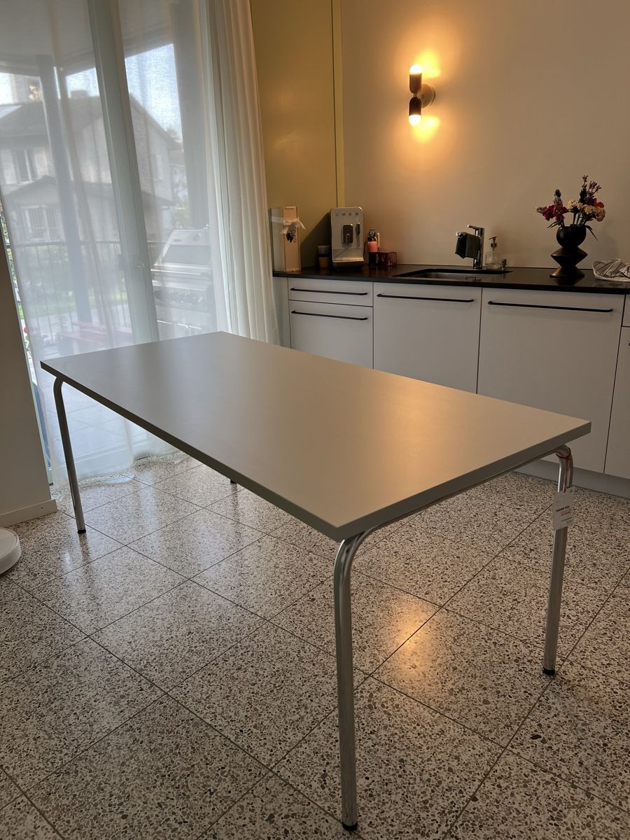 Tavoli: L&C Stendal Tisch (Neu) – Nuovo (secondo la descrizione) da Zürich venduto da jazy.a