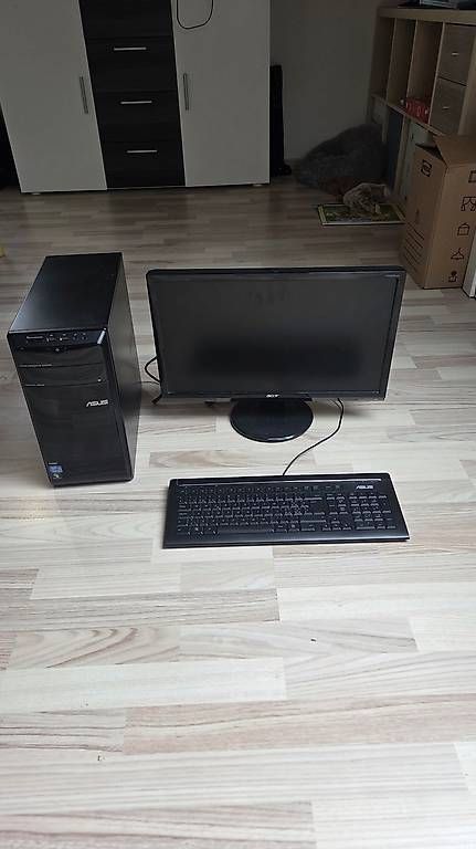 PC: Desktop-Computer : Pfaffnau 6264 – Usato da Pfaffnau venduto da Hawaiano
