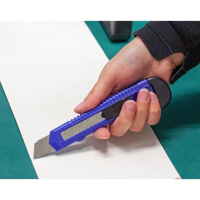 Tutti gli attrezzi: Cuttermesser, mit 18mm Abbrechklinge – Nuovo e nell'imballaggio originale da Bülach venduto da StoreInShopOutlet 1